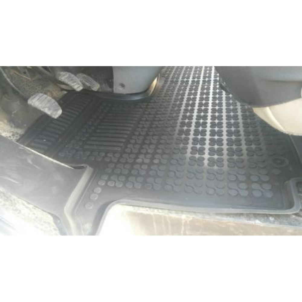 Гумени стелки за Renault Trafic / Opel Vivaro / Nissan Primastar (2001-2014) - тип леген
