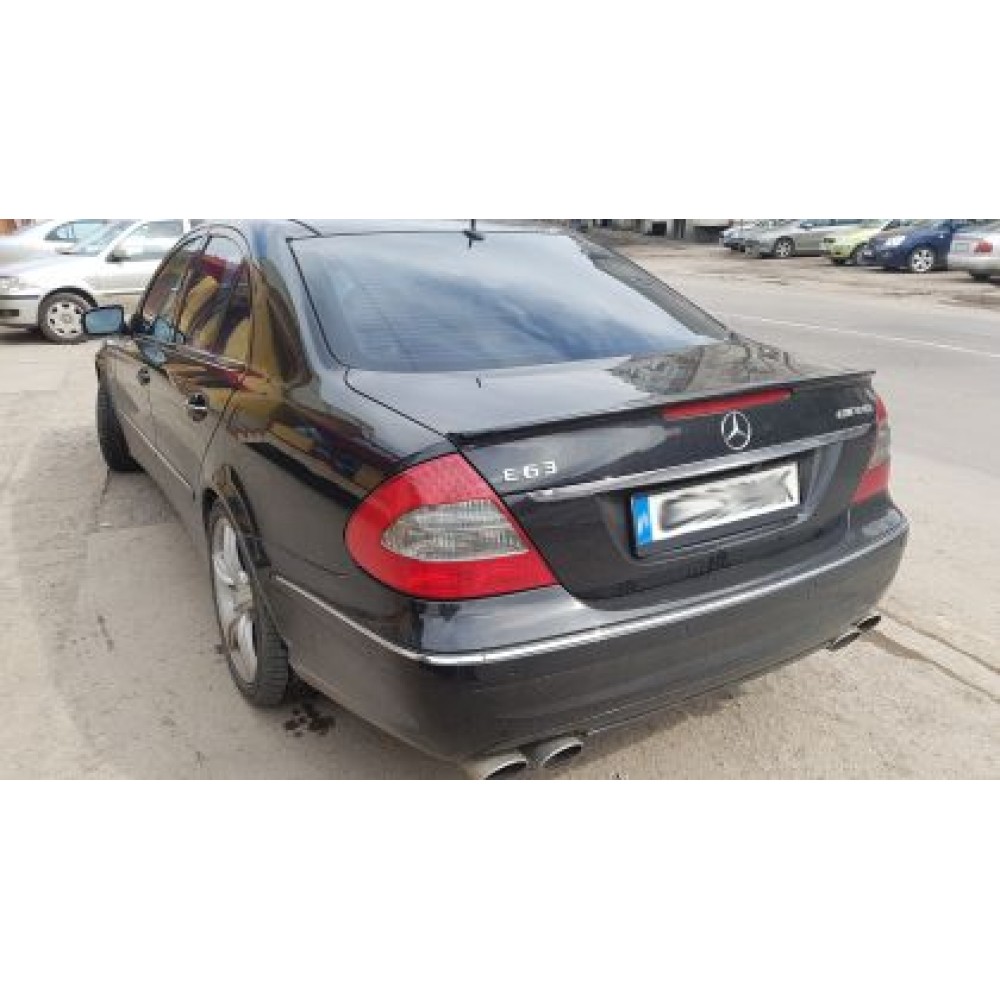 Спойлер за багажник Mercedes W211 седан E-Class (2002-2009) - AMG Design