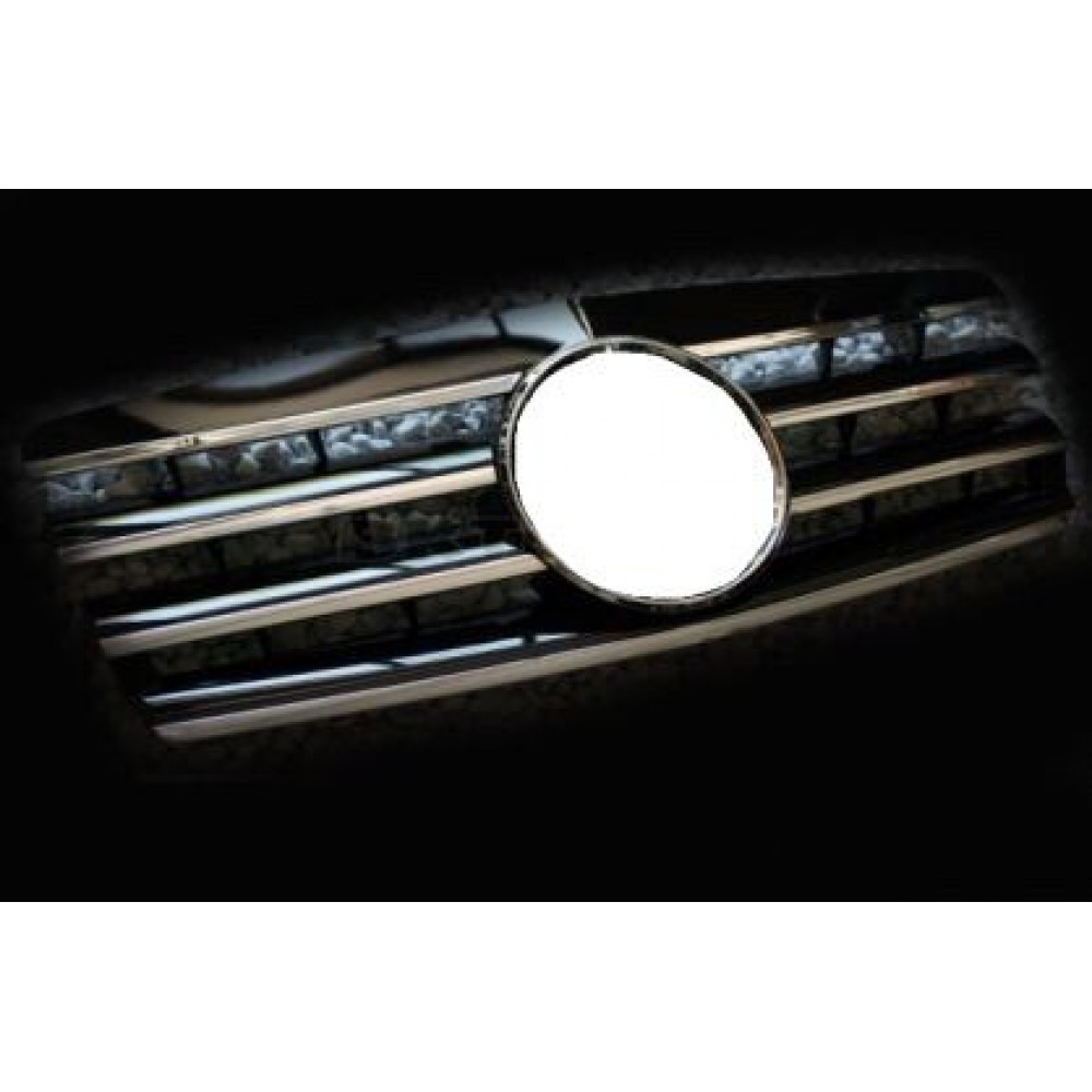 Решетка за Mercedes W202 с място за емблема (1993-2000)